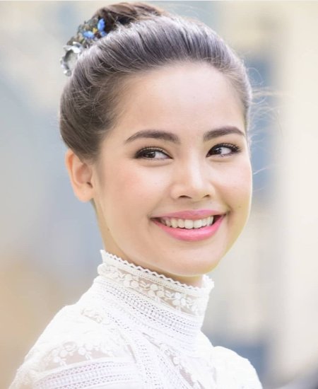 Яя урассая Yaya Urassaya