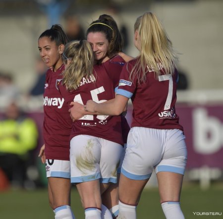 Футболистка Вест Хэм Lehmann