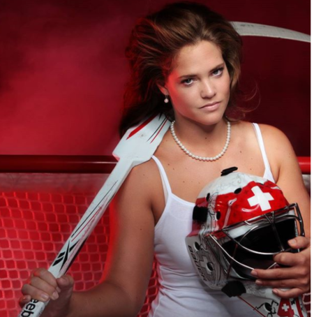 Девушки хоккеистки