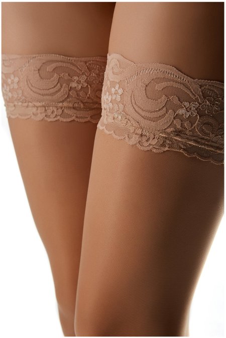 Чулки телесного цвета