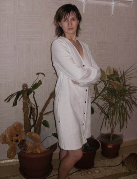 Взрослые женщины в халатах частное