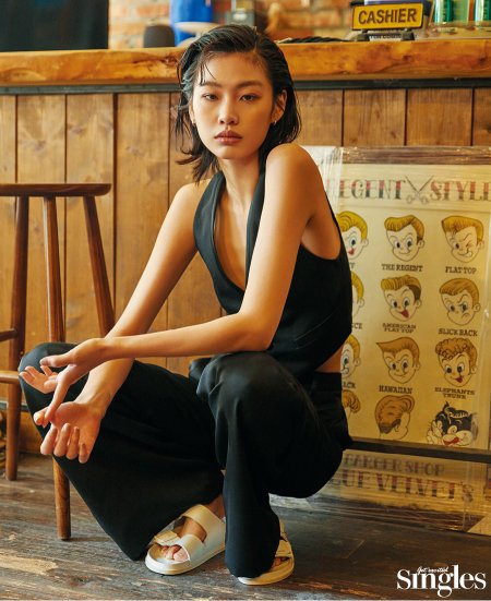 Актриса Hoyeon Jung в