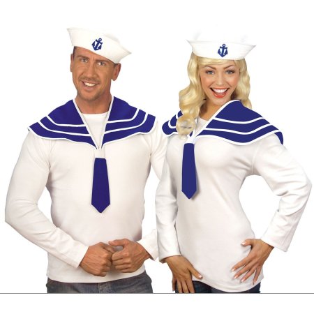 Костюм в морском стиле