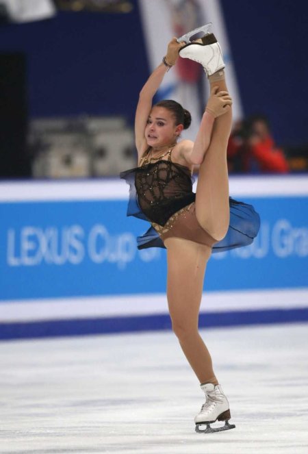 Аделина Сотникова горячие