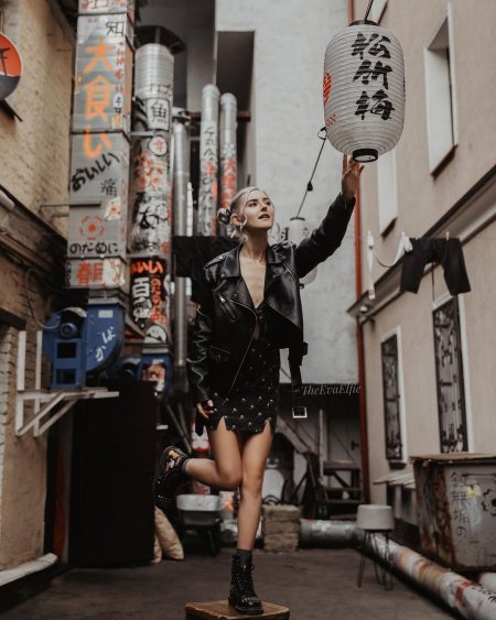 Ева Элфи (Eva Elfie)