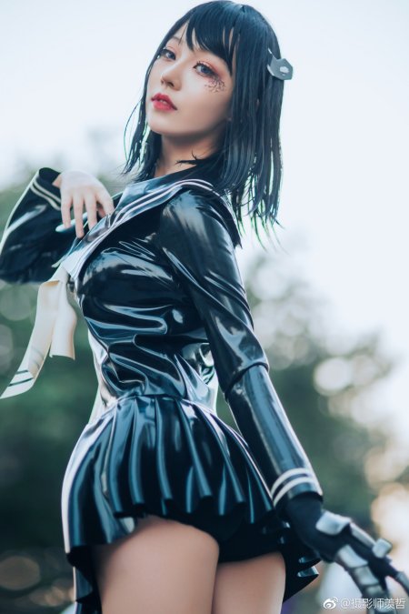 Модель 菌烨tako