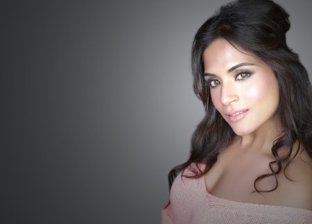 Лицо латиноамериканки