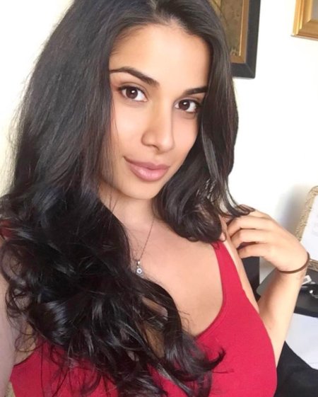 Латиноамериканка селфи