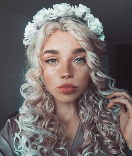 Ксения Рейн