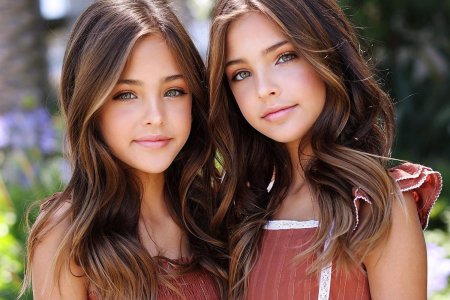 Близнецы Лиа Роуз