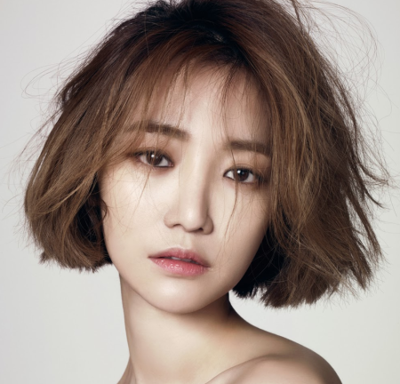 Ко Джун-Хи с короткими волосами