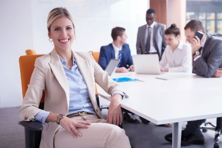 Женщина управленец