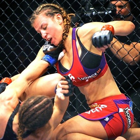 Кармуш боец ММА