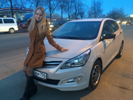 Блондинка на солярисе