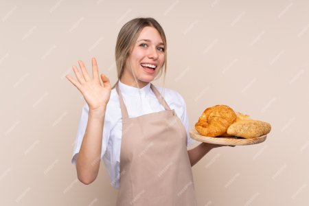 Блондинка в фартуке