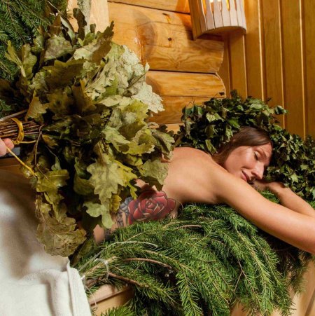 Красивый веник для бани