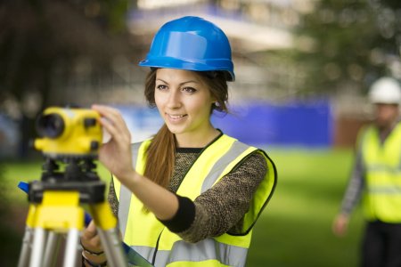 Геодезия девушки