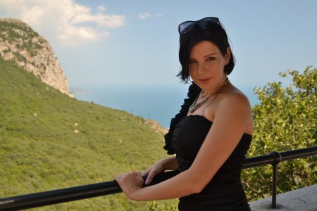 Красива девушка