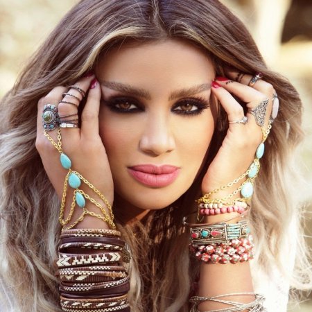 Египетская певица Шерихан