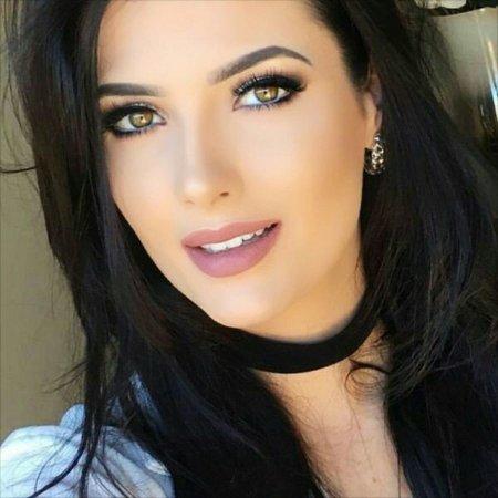 Брюнетки с серо голубыми глазами