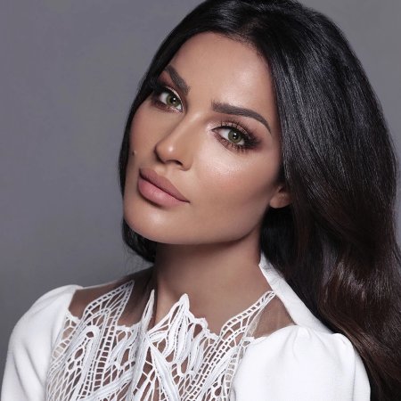 Надин Нджейм