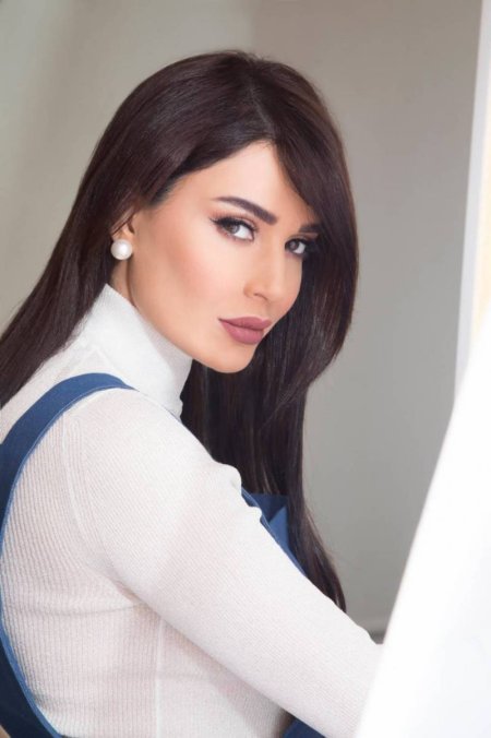 Карина Абдельнур