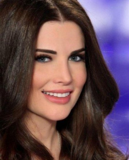 Мона Абу Хамзе