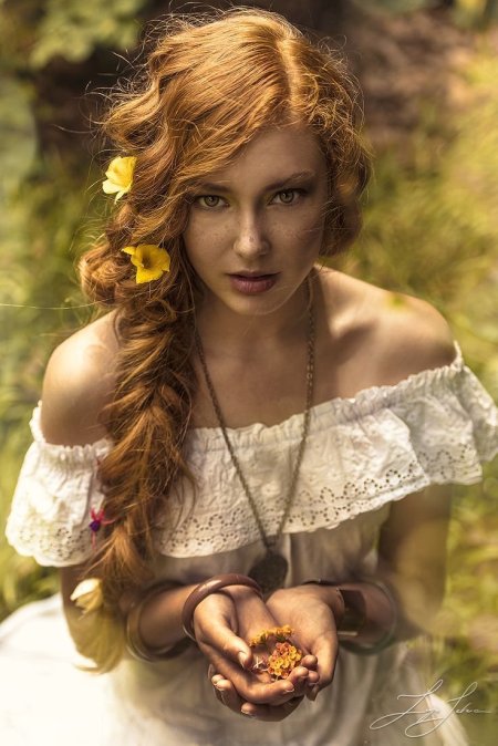 Рыжеволосая Катрин кюн