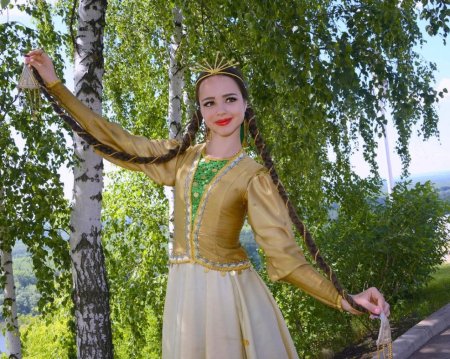 Башкирская татарка внешность