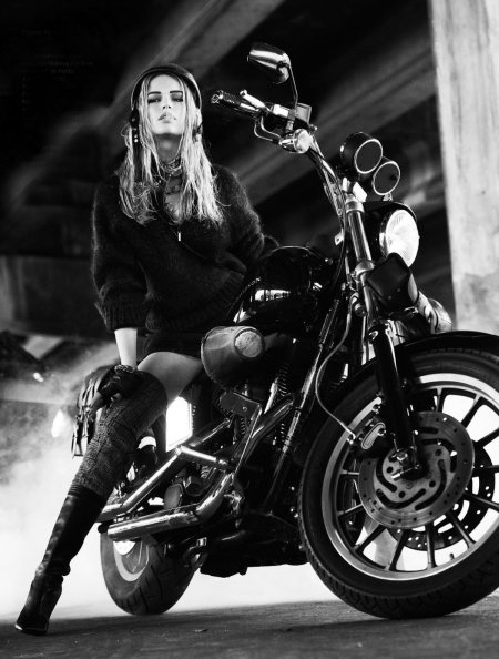 Байкерши Харли Дэвидсон