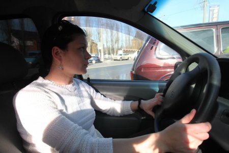 Таксистка Юлия Кабацкова