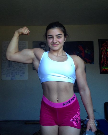 Тесса Барреси