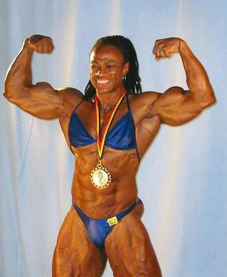 Рене Тони бодибилдер