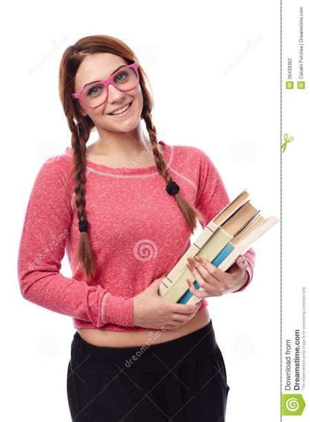 Девочка заучка в очках