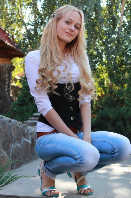 Яна Ермолаева