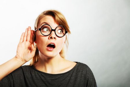 Шокированная девушка