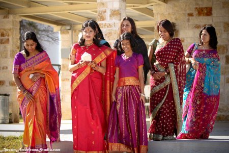 Сари одежда женщин в Индии