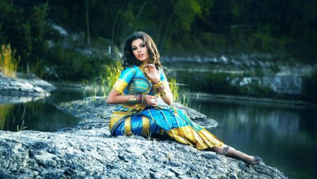 Красивые индийские девушки