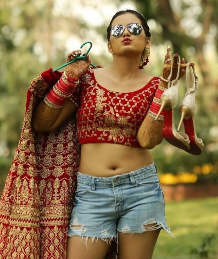 Индианки животик