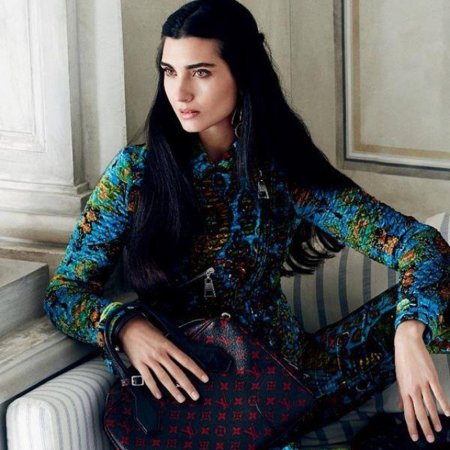 Туба Бюйюкюстюн, турецкая актриса