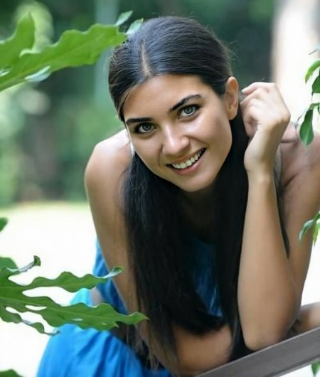 Туба Буйукустун актрисы Турции