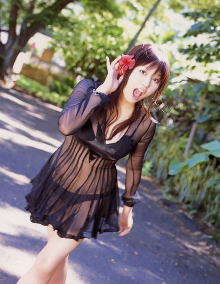 Азиатские девушки в прозрачной одежде