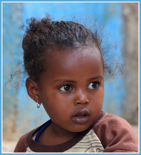 Эфиопка с голубыми глазами