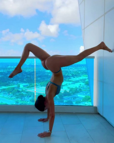 Спортивные девушки