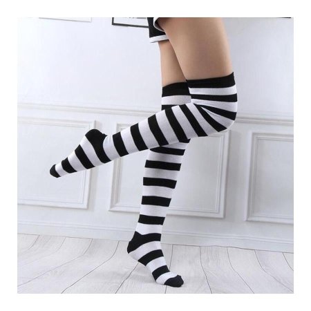 Чулки в черно-белую полоску