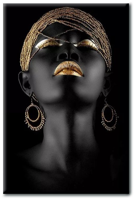 Африканка в золоте