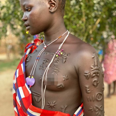 Племя Динка шрамирование