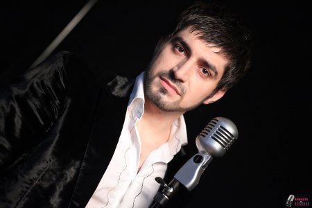 Дагестанский певец Ринат Каримов