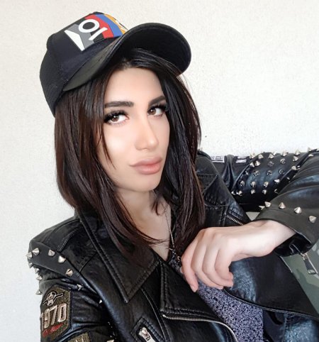 Кристина Есаян блоггер