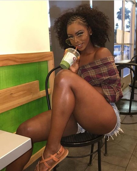 Адриана махогани чернокожая модель